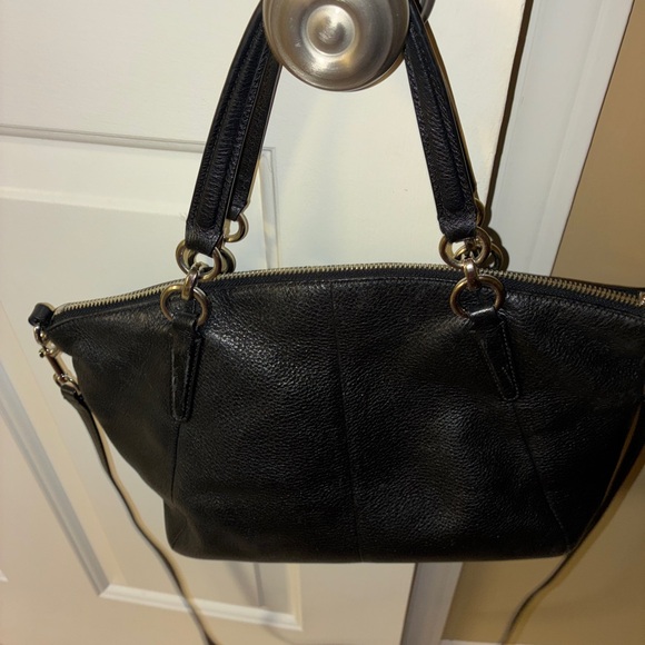 Coach Black Leather Shoulder Bag - Picture 4 of 7